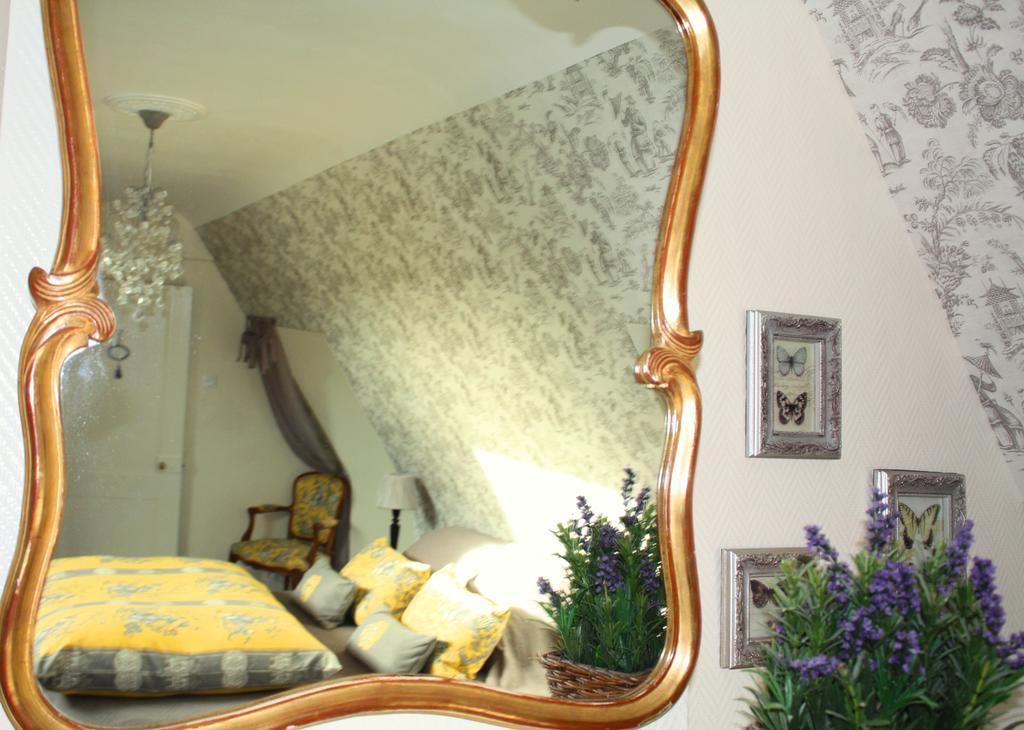 Bed and Breakfast Logis Les Remparts à Bayeux Extérieur photo